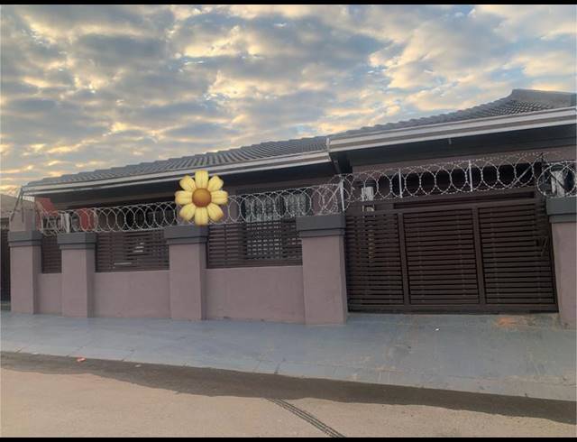 1 BEDROOM HOUSE FOR SALE IN CHLOORKOP